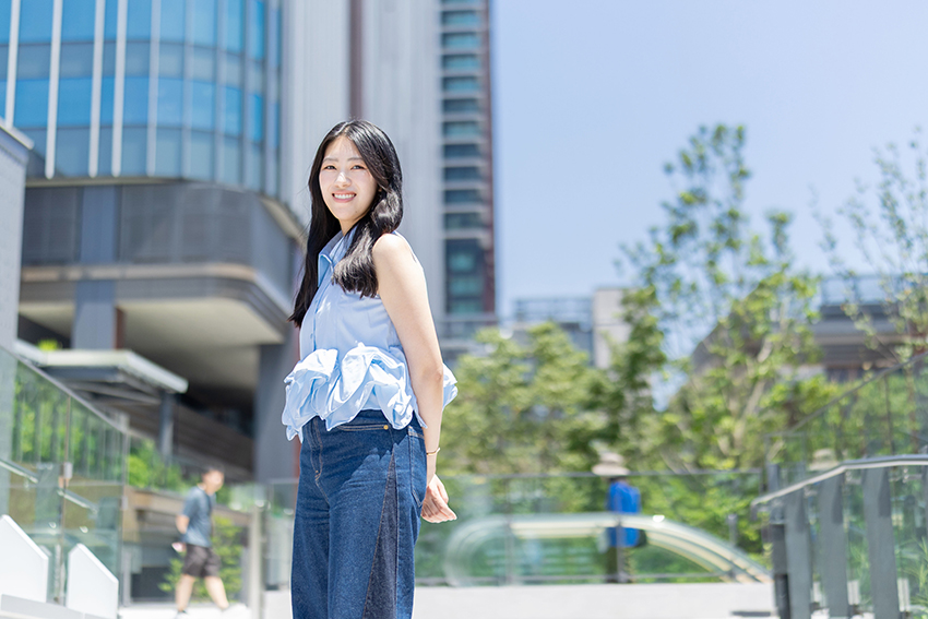 武蔵野大学での4年間は「新しい自分を見つけられた人生の大きなターニングポイントだった」と話す